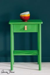 antibes green stolík, kriedová farba na nábytok Annie Sloan