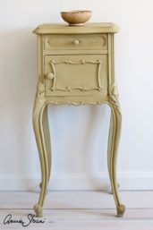 versailles stolík, kriedová farba na nábytok Annie Sloan